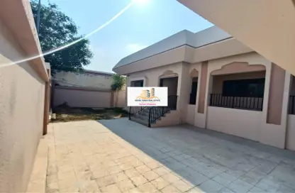 Villa - 3 Bedrooms - 3 Bathrooms for rent in Old Airport Road - Old Airport Road - Doha