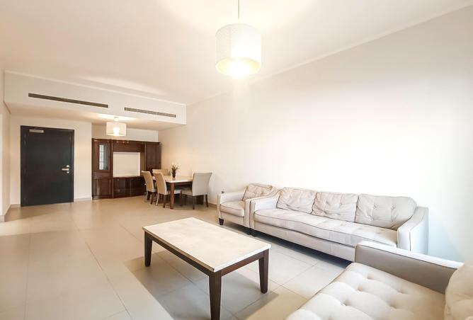 913289 - Property Image 2
