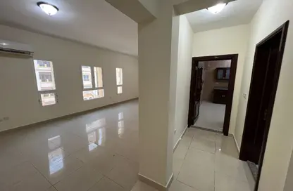 Apartment - 2 Bedrooms - 2 Bathrooms for rent in Muzahem Street - Al Sadd - Doha Apartment - 2 Bedrooms - 2 Bathrooms for rent in Muzahem Street - Al Sadd - Doha