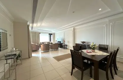 Apartment - 2 Bedrooms - 2 Bathrooms for rent in East Porto Drive - Porto Arabia - The Pearl Island - Doha