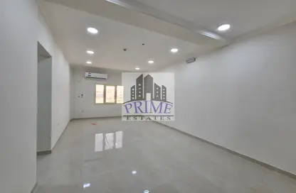 Empty Room image for: Apartment - 3 Bedrooms - 3 Bathrooms for rent in Al Kharaitiyat - Al Kharaitiyat - Umm Salal Mohammed, Image 1