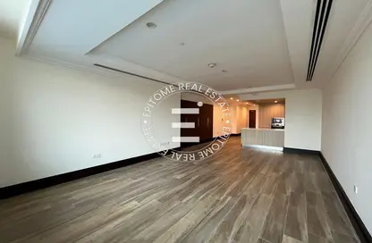 Apartment - Studio - 1 Bathroom for rent in Viva Bahriyah - The Pearl Island - Doha