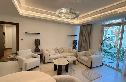 Apartment - 1 Bedroom - 2 Bathrooms for sale in Crystal Residence - The Pearl Island - Doha