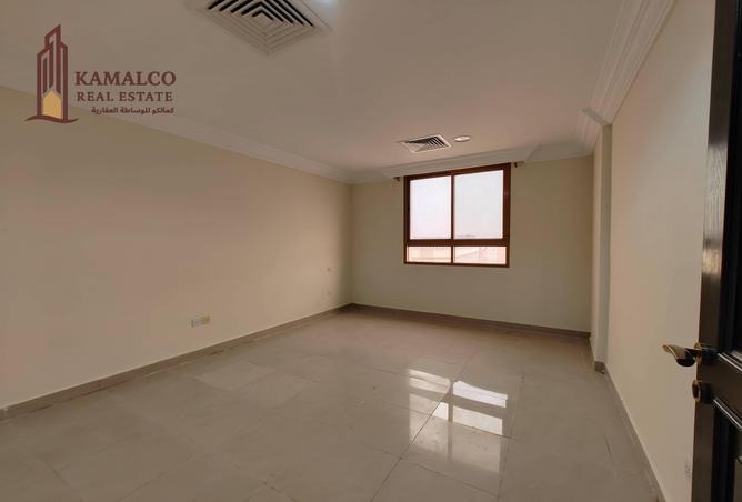 929677 - Property Image 3
