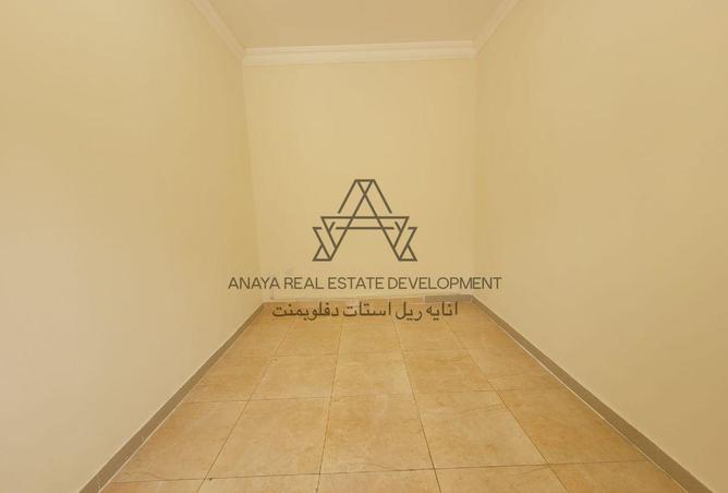 926827 - Property Image 3
