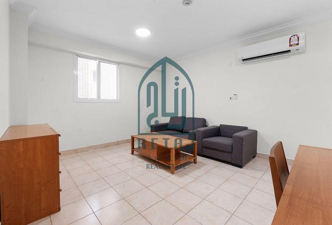 990704 - Property Image 3