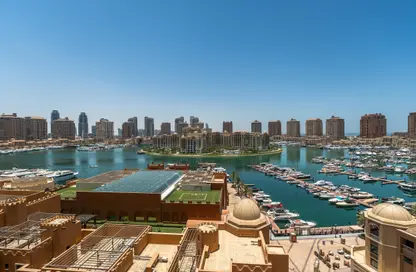 Apartment - 2 Bedrooms - 2 Bathrooms for rent in West Porto Drive - Porto Arabia - The Pearl Island - Doha
