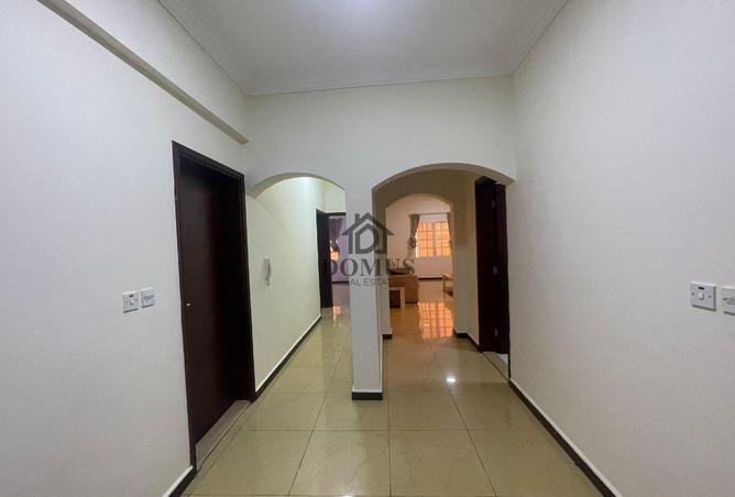910724 - Property Image 3