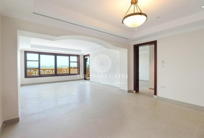 985235 - Property Main Image