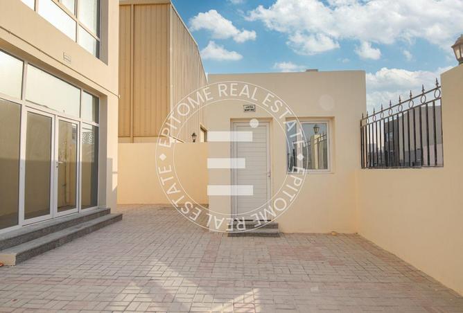 941999 - Property Image 3