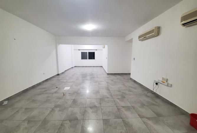 964080 - Property Main Image