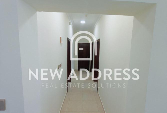 975894 - Property Image 2