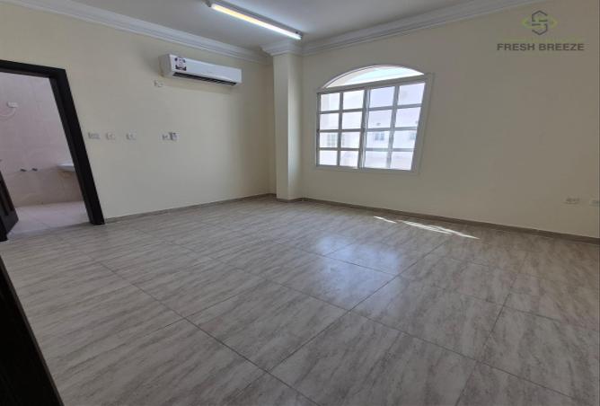 905056 - Property Image 3