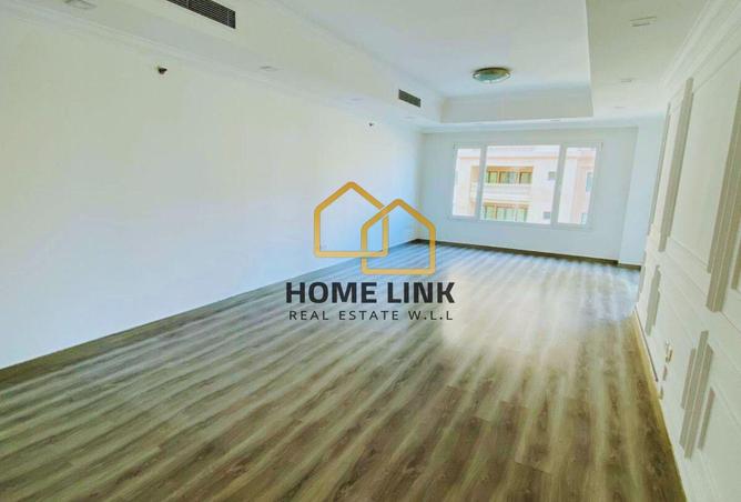 965283 - Property Image 2