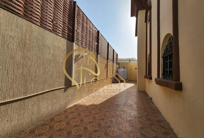 941003 - Property Image 2