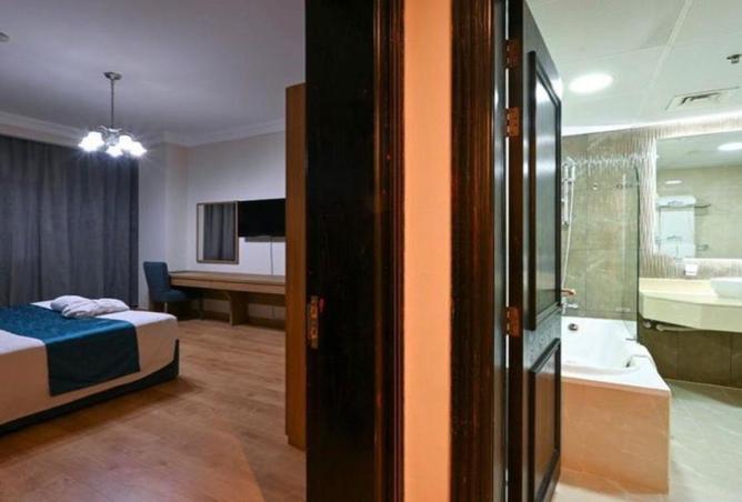 987656 - Property Image 3