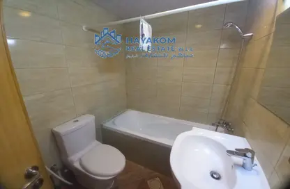 Bathroom image for: Apartment - 1 Bathroom for rent in Fox Hills - Lusail, Image 1