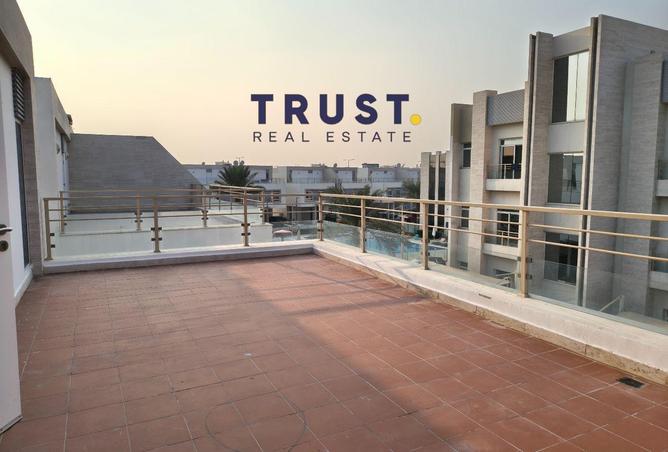 985605 - Property Image 3