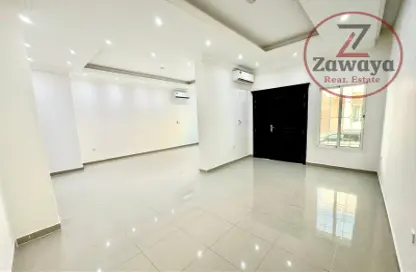 Compound - 4 Bedrooms - 5 Bathrooms for rent in Al Rawabi - Al Rayyan - Doha