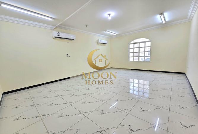 971956 - Property Image 2