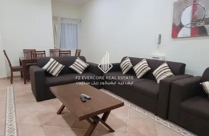 شقة - 2 غرف نوم - 2 حمامات للايجار في 28 بن عمران - فريج بن عمران - الدوحة