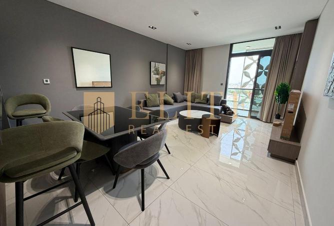 1004957 - Property Image 2