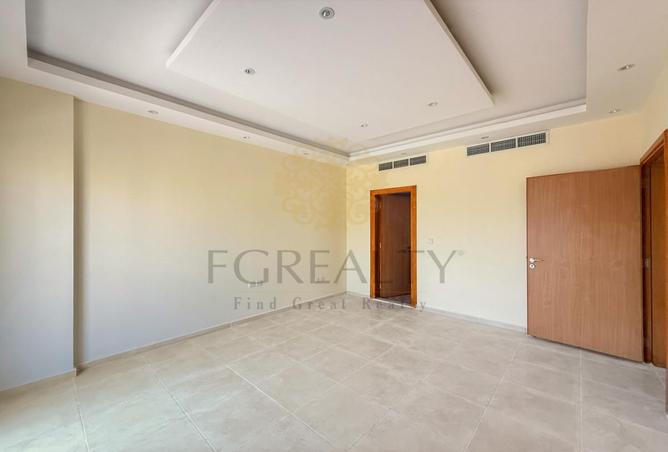 984143 - Property Image 3
