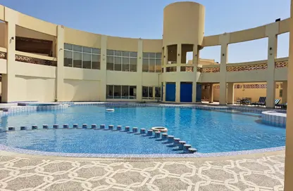 مجمع سكني - 4 غرف نوم - 5 حمامات للايجار في شارع الوعب - الوعب - الدوحة