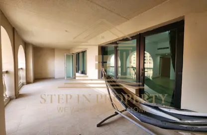 Apartment - 1 Bedroom - 2 Bathrooms for rent in East Porto Drive - Porto Arabia - The Pearl Island - Doha