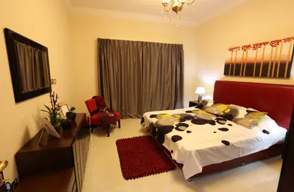 Room / Bedroom image for: Apartment - 2 Bedrooms - 3 Bathrooms for rent in Royal Plaza - Al Sadd - Doha, Image 1