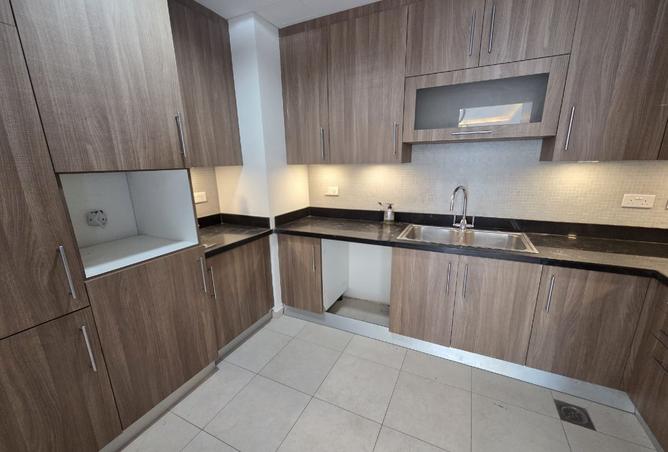 979829 - Property Image 2