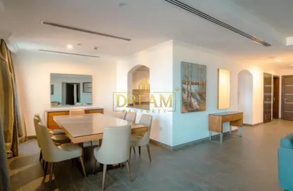 Apartment - 2 Bedrooms - 3 Bathrooms for rent in Porto Arabia - The Pearl Island - Doha