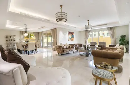 Villa - 6 Bedrooms - 7 Bathrooms for rent in Giardino Village - The Pearl Island - Doha