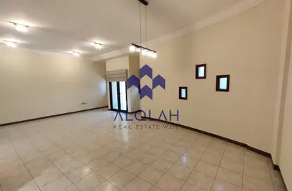 مجمع سكني - 3 غرف نوم - 4 حمامات للايجار في شارع المطار القديم - طريق المطار القديم - الدوحة