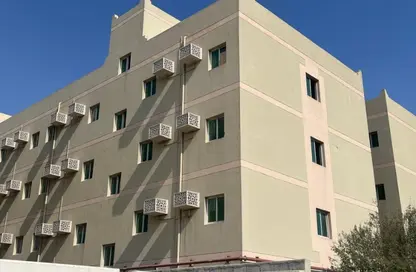 سكن عمال - استوديو - 8 حمامات للايجار في المنطقة الصناعية 1 - المنطقة الصناعية - الدوحة