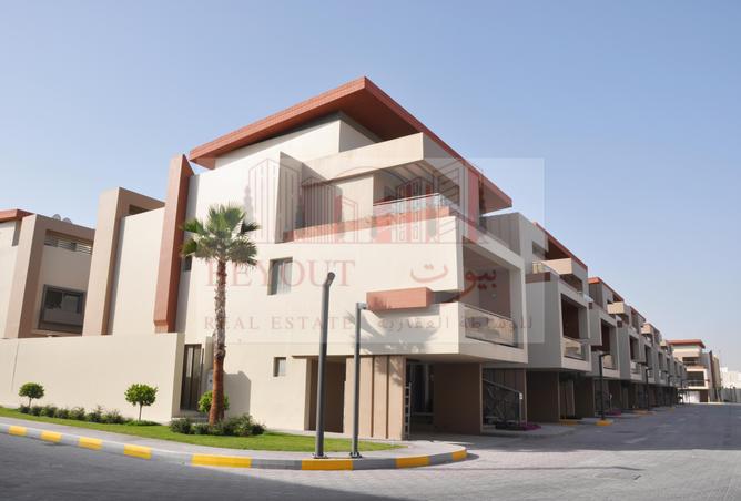 مجمع سكني - 4 غرف نوم - 6 حمامات للايجار في المسيلة - الدوحة
