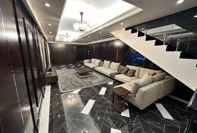 970325 - Property Image 2