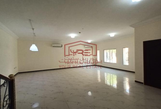 805793 - Property Image 3