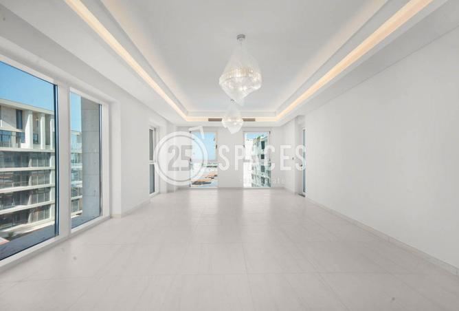 906095 - Property Image 2