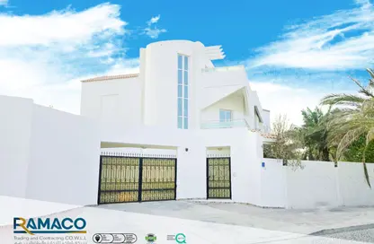 Villa - 6 Bedrooms - 6 Bathrooms for rent in Al Dafna - Al Dafna - Doha