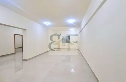 Apartment - 2 Bedrooms - 2 Bathrooms for rent in Al Nasr Street - Al Nasr - Doha