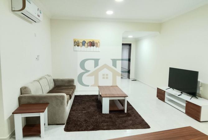 988766 - Property Main Image