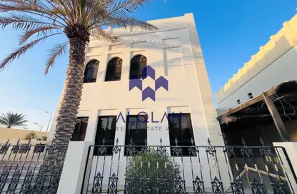 Villa - 4 Bedrooms - 5 Bathrooms for rent in New Al Hitmi - Fereej Bin Omran - Doha