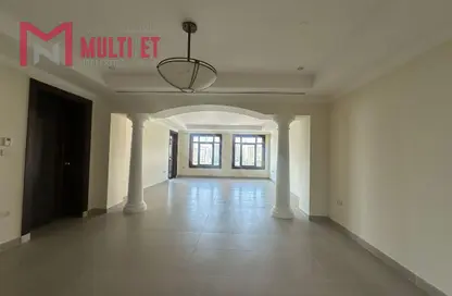 Townhouse - 2 Bedrooms - 3 Bathrooms for rent in East Porto Drive - Porto Arabia - The Pearl Island - Doha
