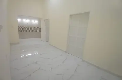 Empty Room image for: Apartment - 1 Bedroom - 1 Bathroom for rent in Muaither South - Muaither Area - Doha, Image 1