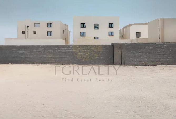 943696 - Property Image 2