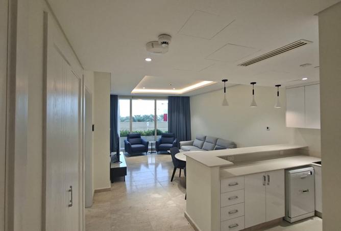 987068 - Property Image 3