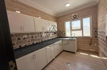 Apartment - 2 Bedrooms - 1 Bathroom for rent in Al Nasr - Doha