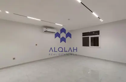 Apartment - 3 Bedrooms - 4 Bathrooms for rent in Madinat Khalifa South - Madinat Khalifa - Doha