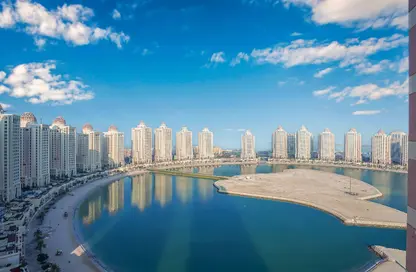Apartment - 2 Bedrooms - 3 Bathrooms for rent in Viva West - Viva Bahriyah - The Pearl Island - Doha